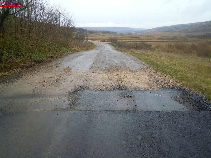 asfaltarea-drumului-judetean-dj-109b-fundatura-cornesti-11