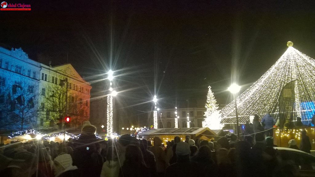 Cluj-Napoca: S-au aprins luminile festive VIDEO